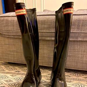 Hunter Boots - Gloss Rubber- Size 7